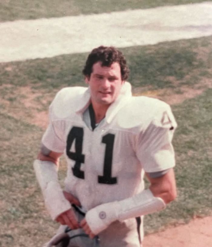 Phil Villapiano photo 3